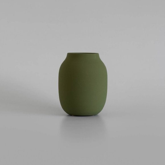 NWT Handmade Green Vase - Picture 4 of 4